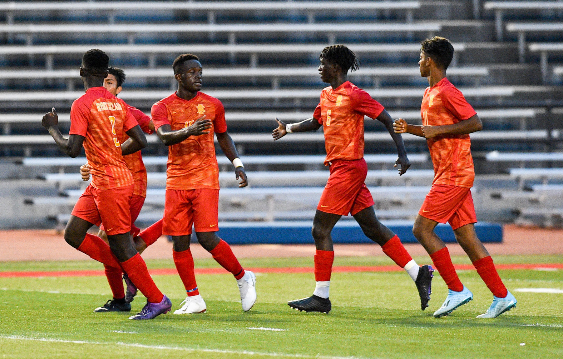 100119-mda-spt-ster-ri-soccer-024a.jpg